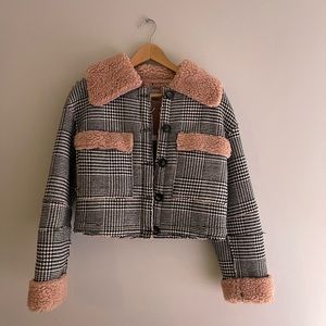 Houndstooth cropped faux fur jacket